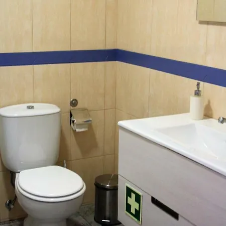 Canal Apartment *